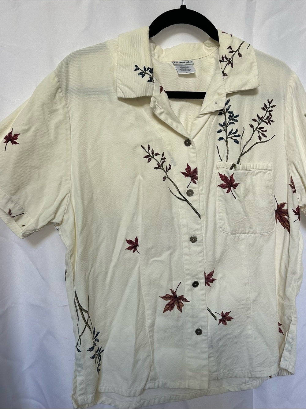 Light Cream Leaf Floral Button-Front Blouse